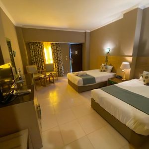 Bungalow Room
